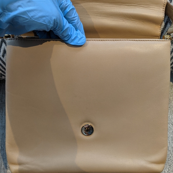 Salvatore Ferragamo Handbag / Body Bag - Picture 12 of 16